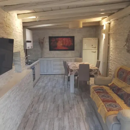 Apartment Pet-Friendly Riverside Nest